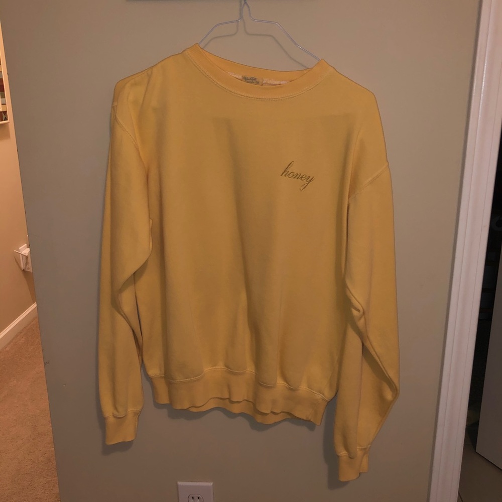 Brandy Melville Honey crewneck